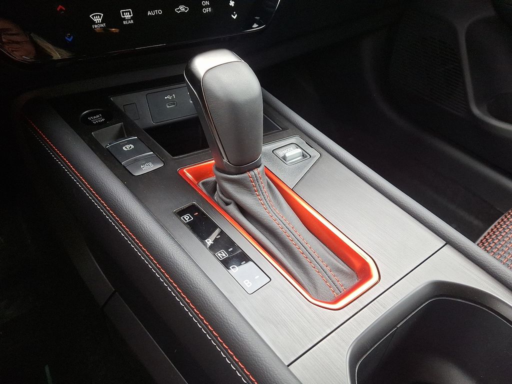 2025 Nissan Kicks SR 7