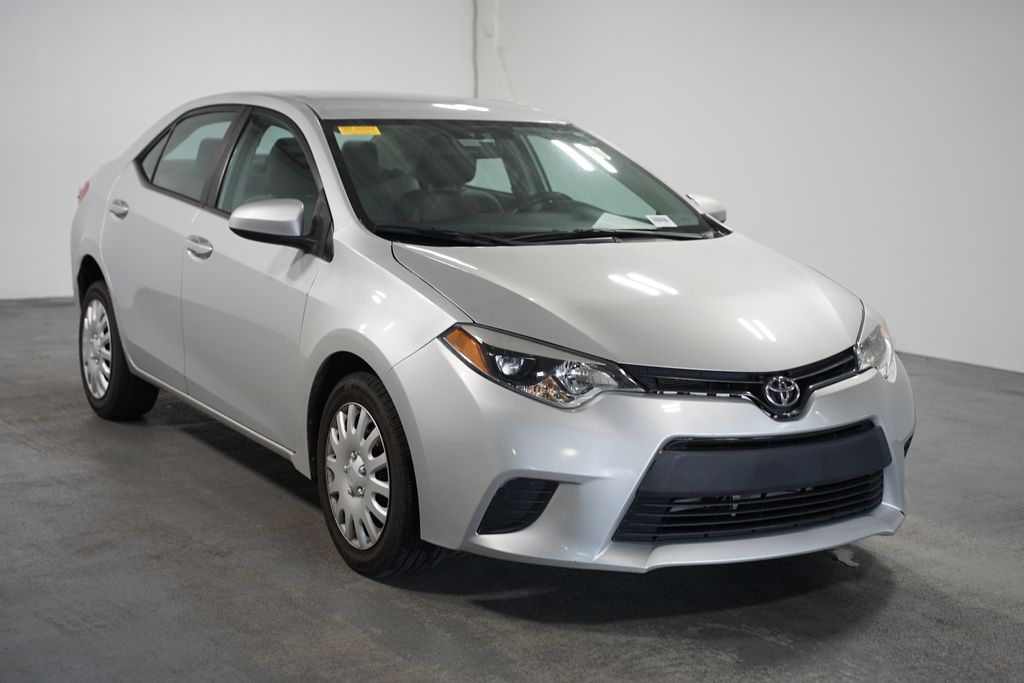 Thumbnail: 2014 Toyota Corolla - 3