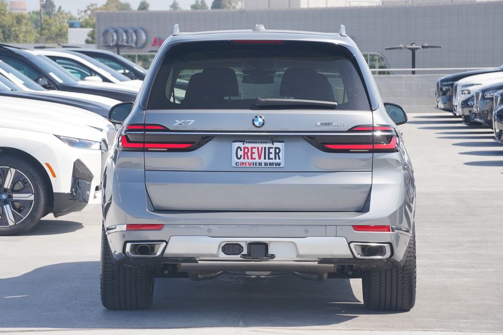 2024 BMW X7 xDrive40i 6