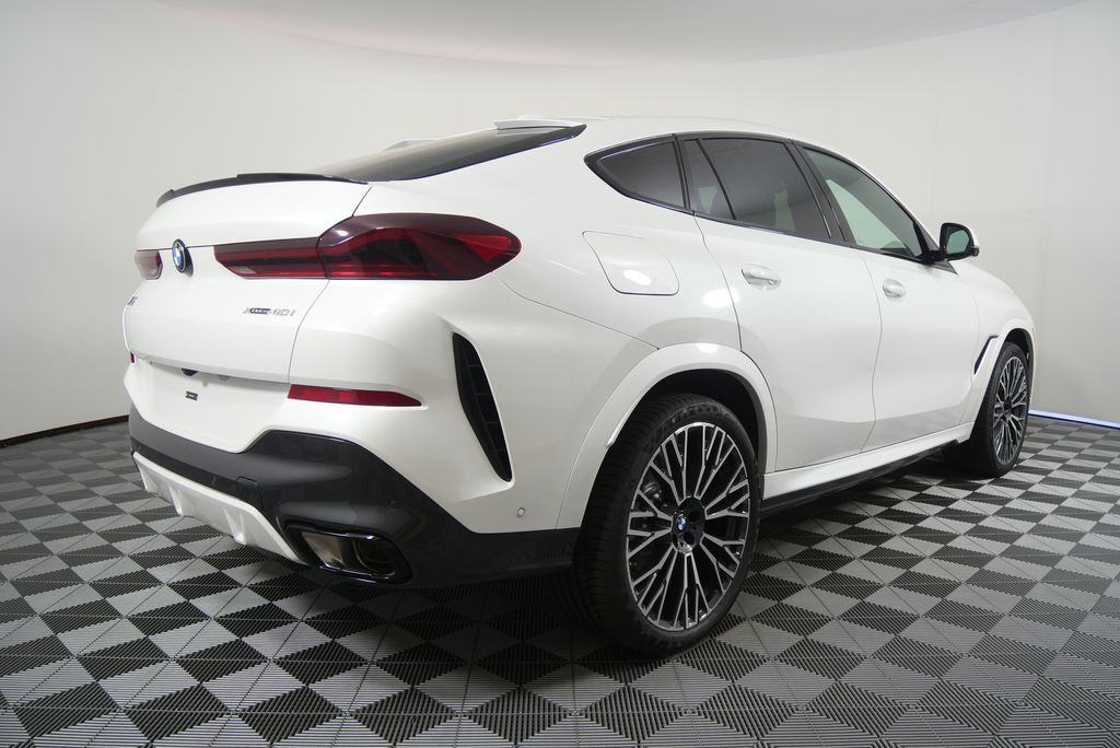 Thumbnail: 2027 BMW X6 - 3