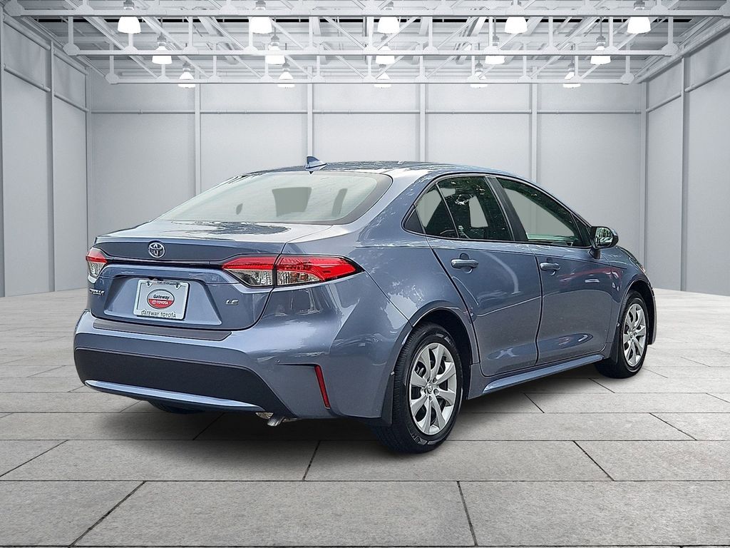 Thumbnail: 2022 Toyota Corolla - 5