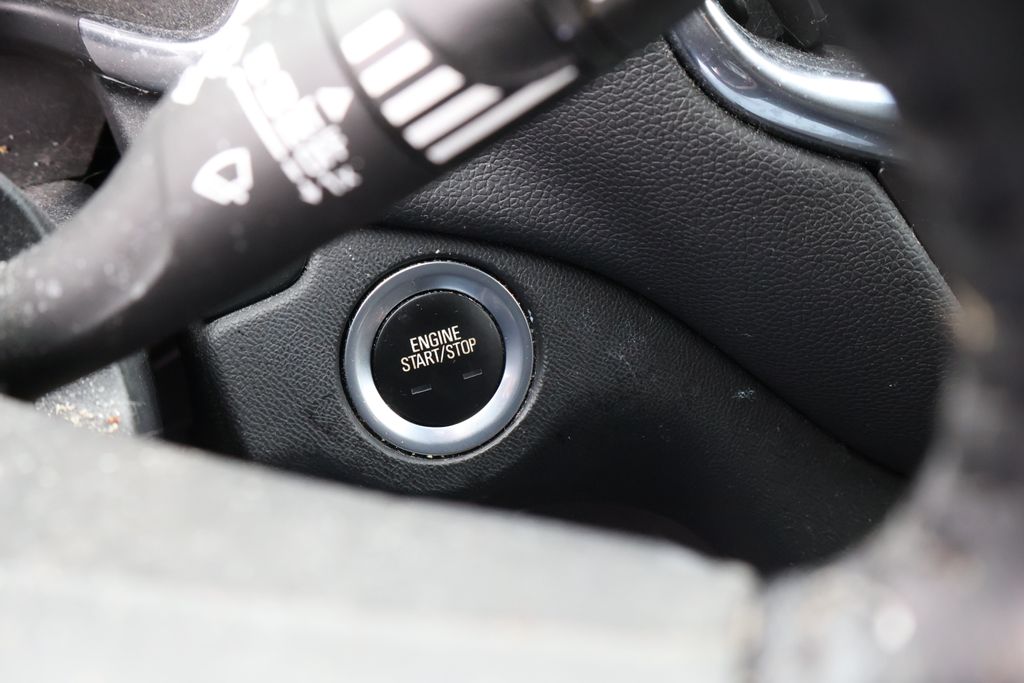 2020 Chevrolet Equinox LT 27