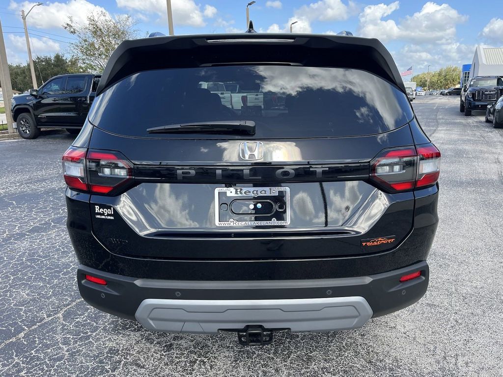 2025 Honda Pilot TrailSport 3