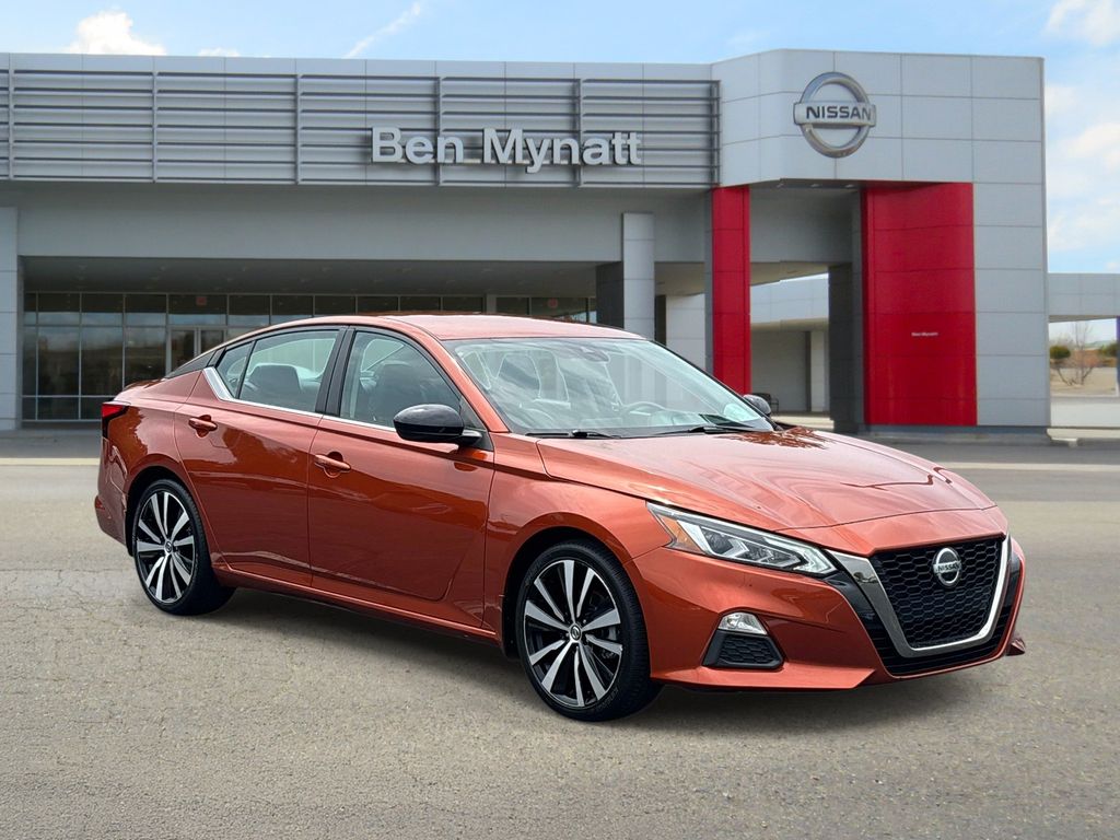 Sunset 2021 Nissan Altima Sedan Front-Wheel Drive Continuously Variable Transmission