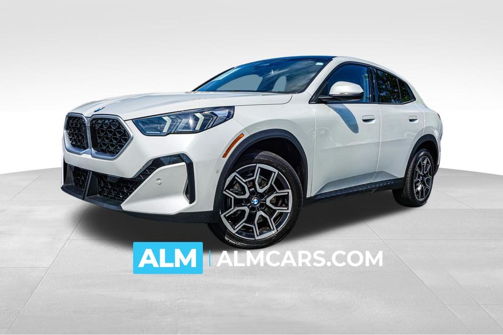 White Metallic 2025 BMW X2 SUV / Crossover All-Wheel Drive 7-Speed Automatic