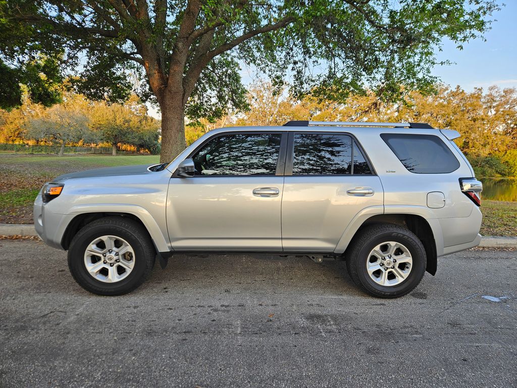 2023 Toyota 4Runner SR5 2