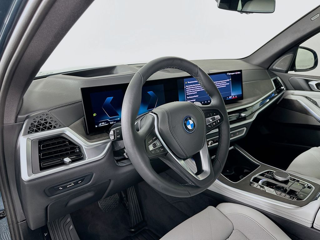 Thumbnail: 2025 BMW X5 - 9