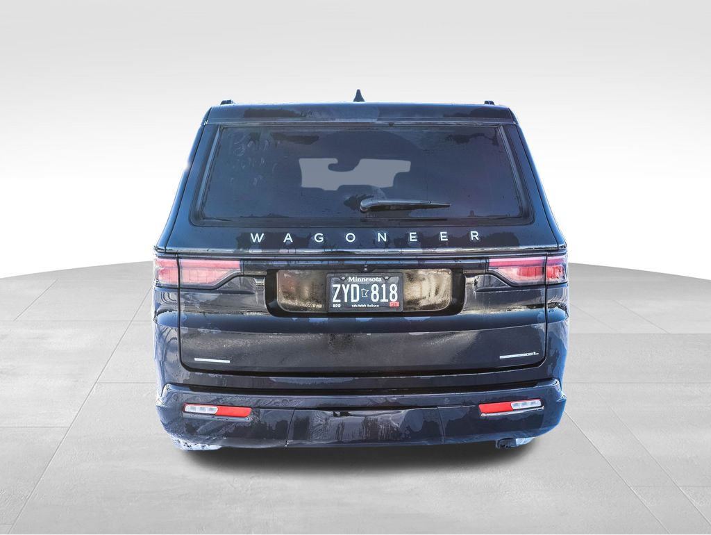 Thumbnail: 2023 Jeep Wagoneer - 4
