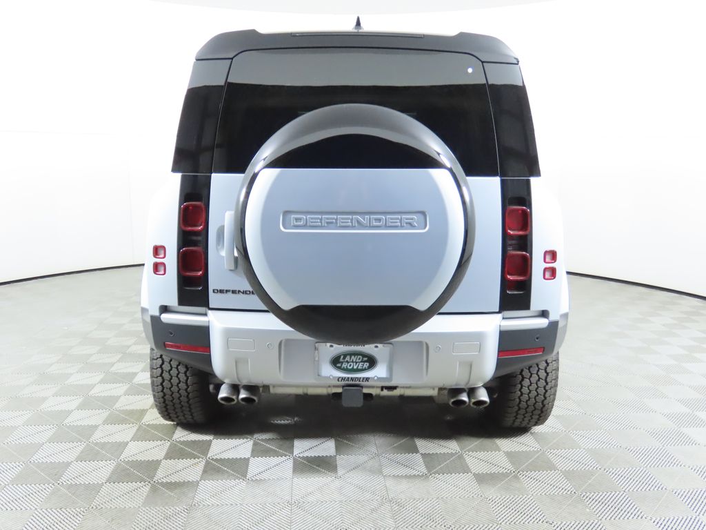 2024 Land Rover Defender 110 6