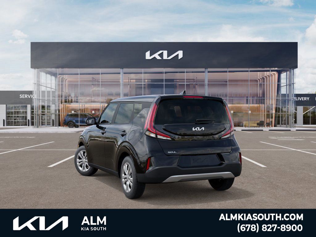 2025 Kia Soul LX photo 4