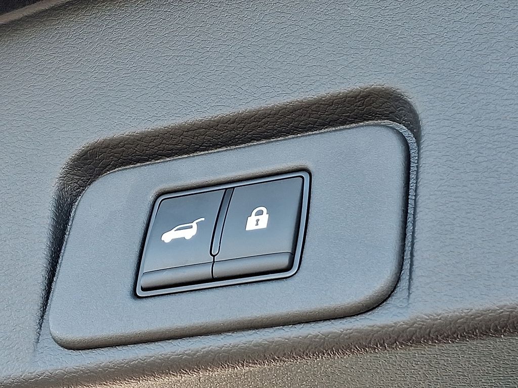 Thumbnail: 2025 Nissan Rogue - 32