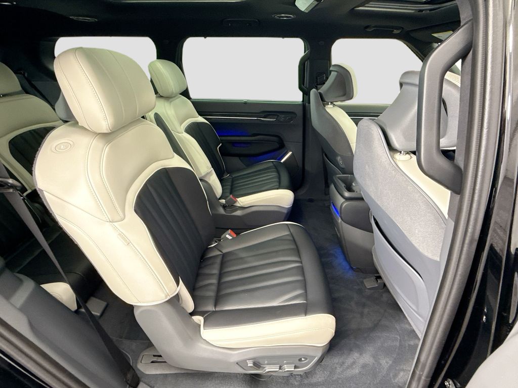 Thumbnail: 2024 Kia EV9 - 22