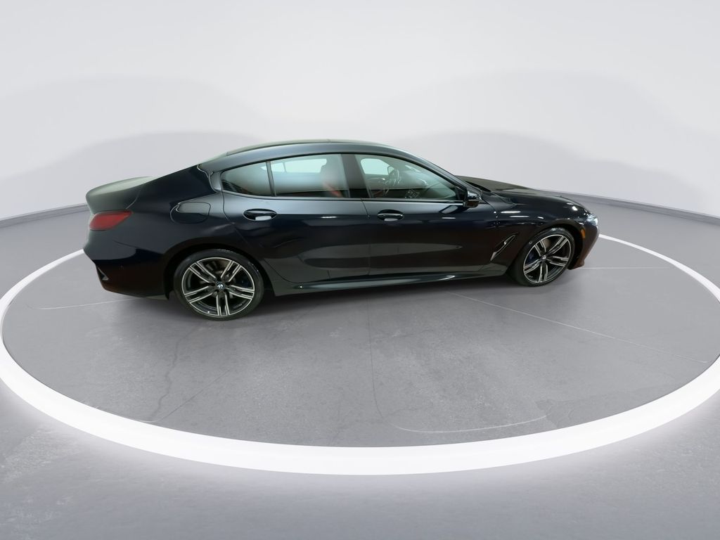 2022 BMW 8 Series  9