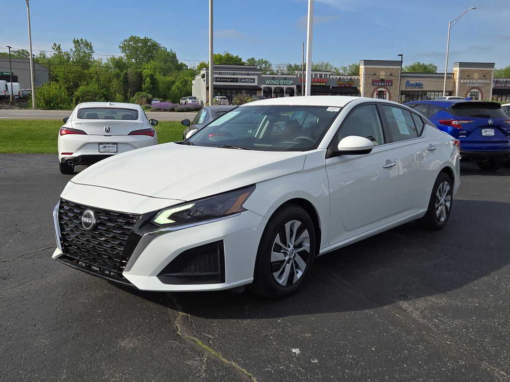 Used 2023 Nissan Altima For Sale in Fort Wayne, IN