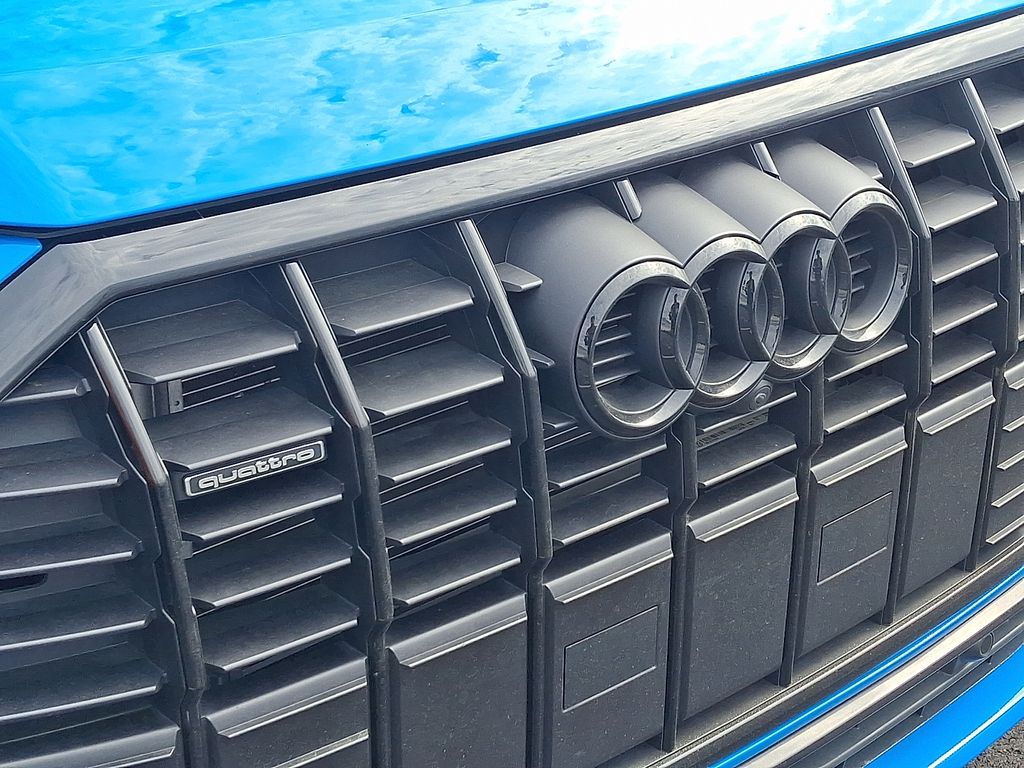 Thumbnail: 2023 Audi Q3 - 4