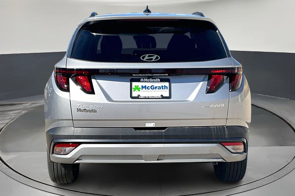 New 2026 Silver Hyundai SEL image 4