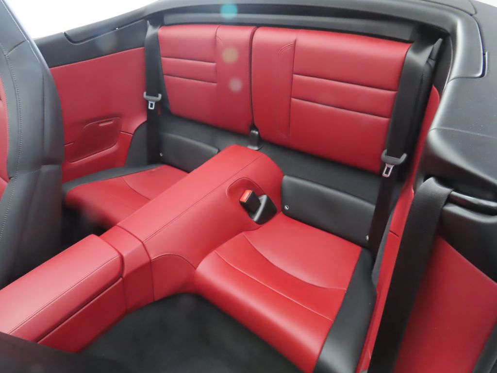 Thumbnail: 2025 Porsche 911 - 29