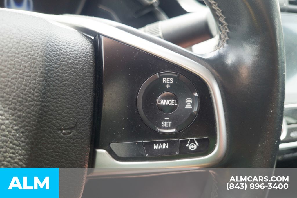 Used 2017 White Honda Touring image 14