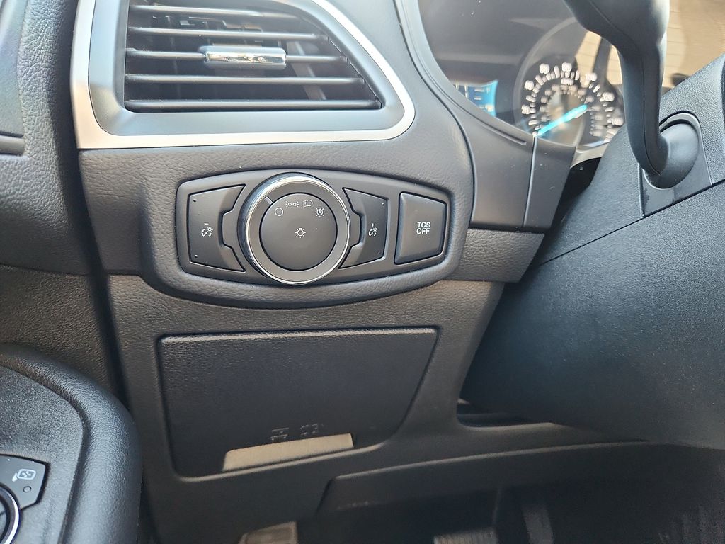 Thumbnail: 2024 Ford Edge - 29