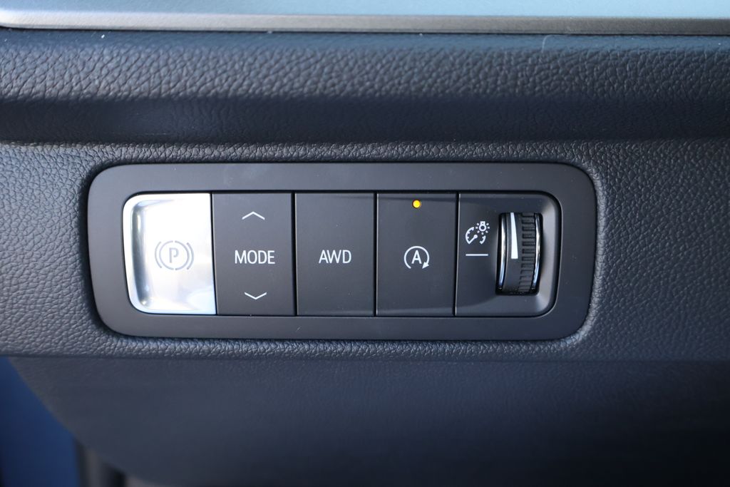 Thumbnail: 2026 Chevrolet Traverse - 19