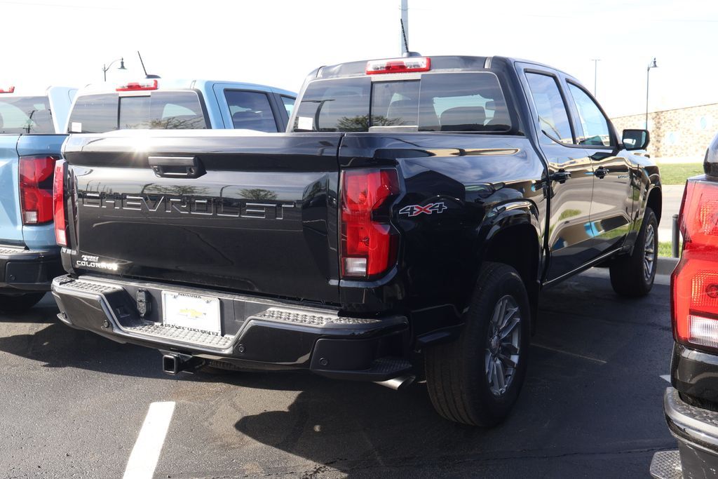Thumbnail: 2026 Chevrolet Colorado - 7