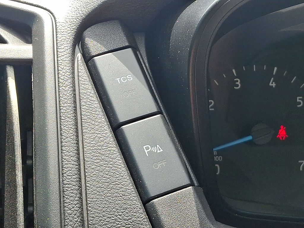 Thumbnail: 2019 Ford Transit Series - 23