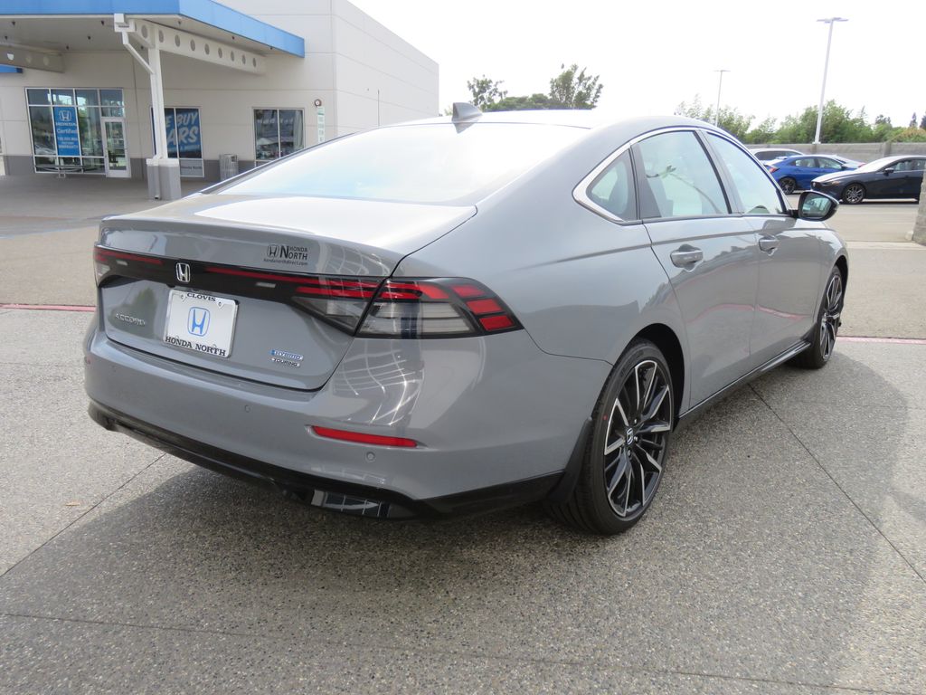 2025 Honda Accord Touring 5