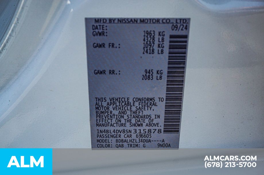 Used 2025 White Nissan 2.5 SV image 53