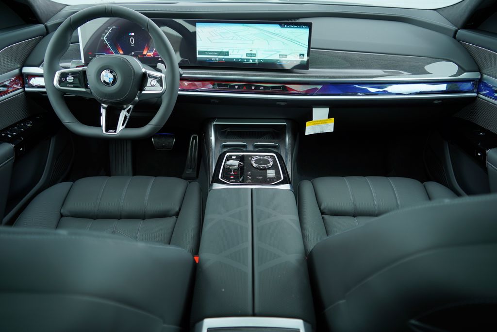 Thumbnail: 2026 BMW 7 Series - 13