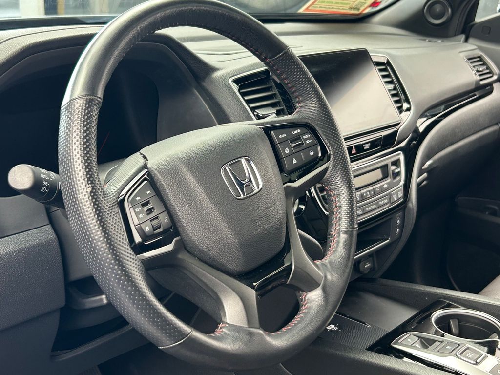 Used 2024 Gray Pearl Honda Black Edition image 17