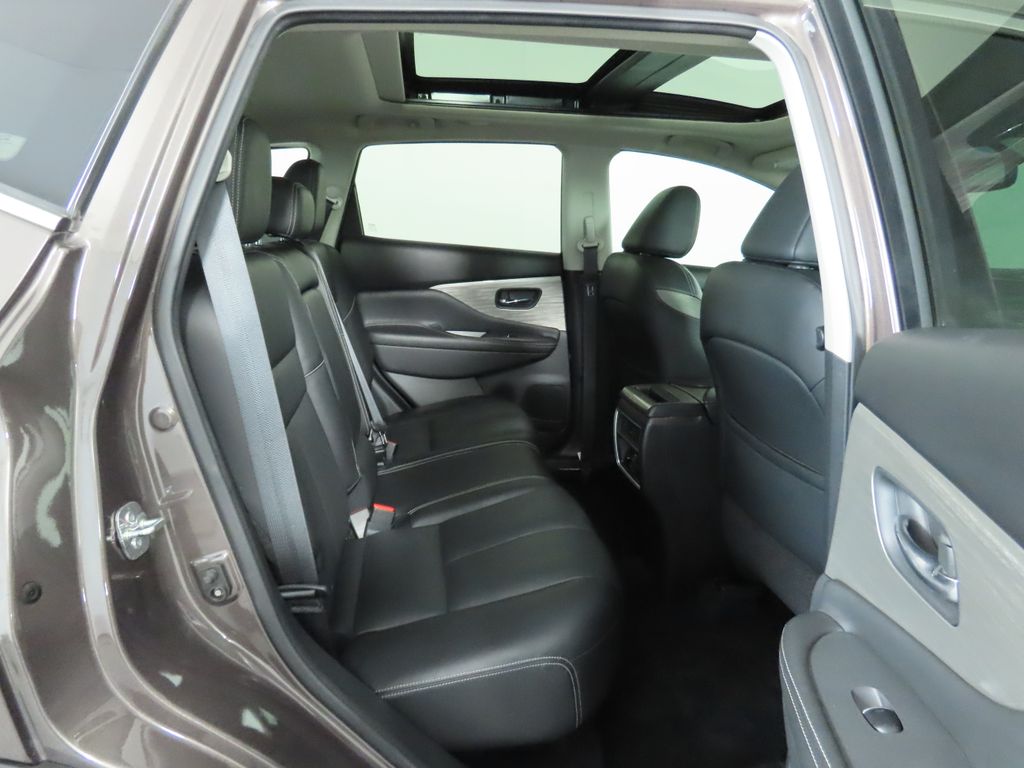 2017 Nissan Murano Platinum 23