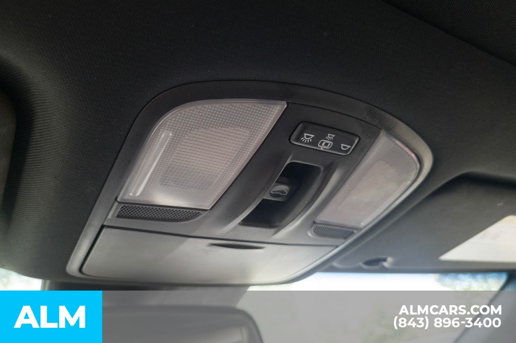 Used 2019 White Hyundai 2.0 Premium image 33