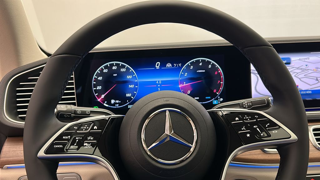 2025 Mercedes-Benz GLE 450 13