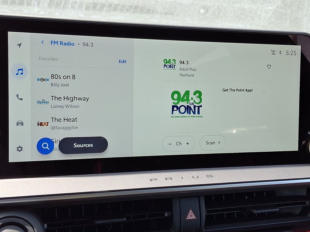 2024 Toyota Prius Prime Premium 12