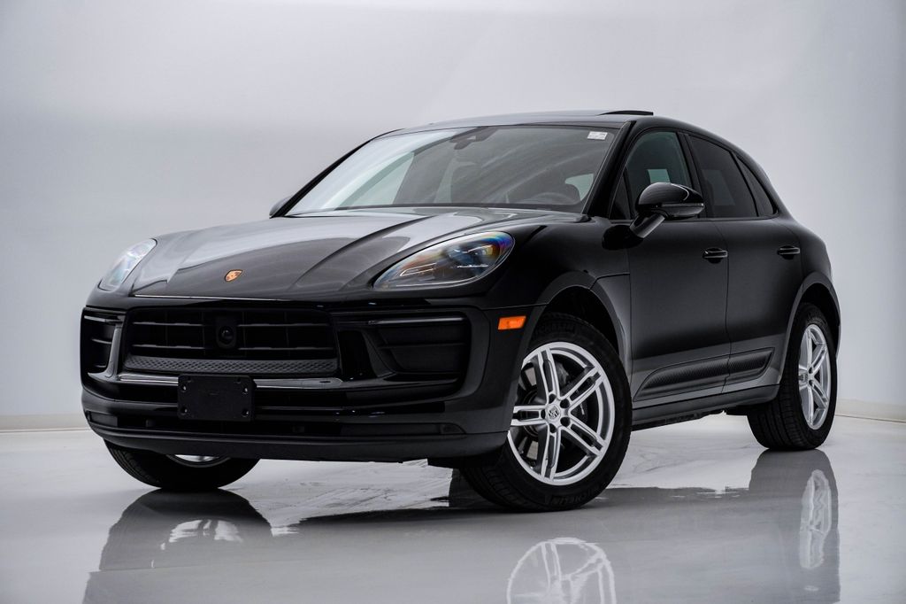2025 Porsche Macan