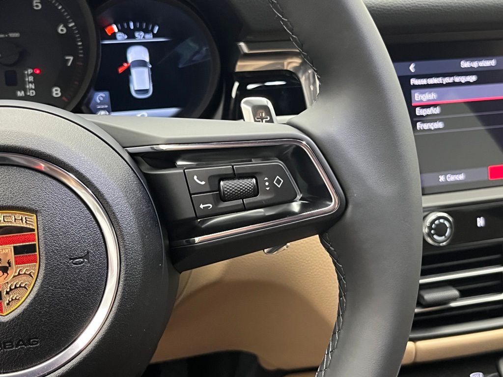 Thumbnail: 2025 Porsche Macan - 14