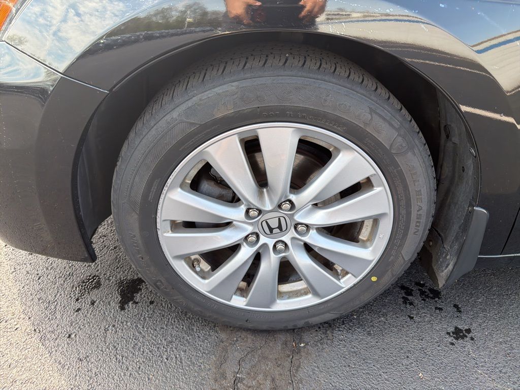 Thumbnail: 2012 Honda Accord - 10