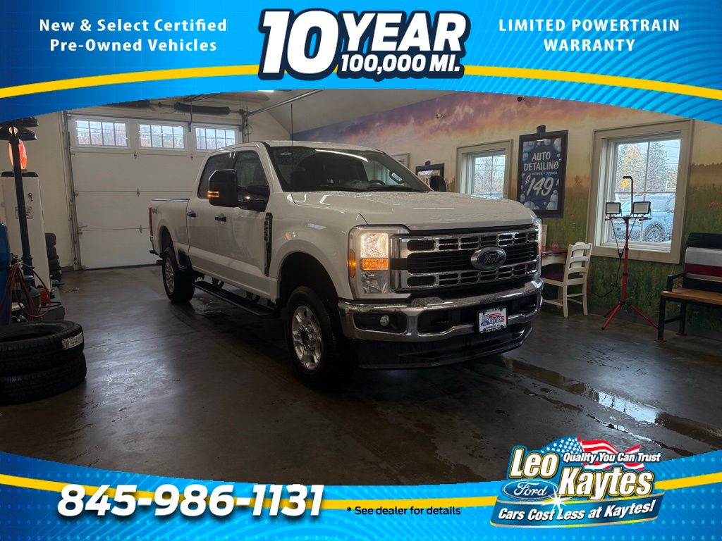 2025 Ford F-250 Super Duty XLT Crew Cab 4WD