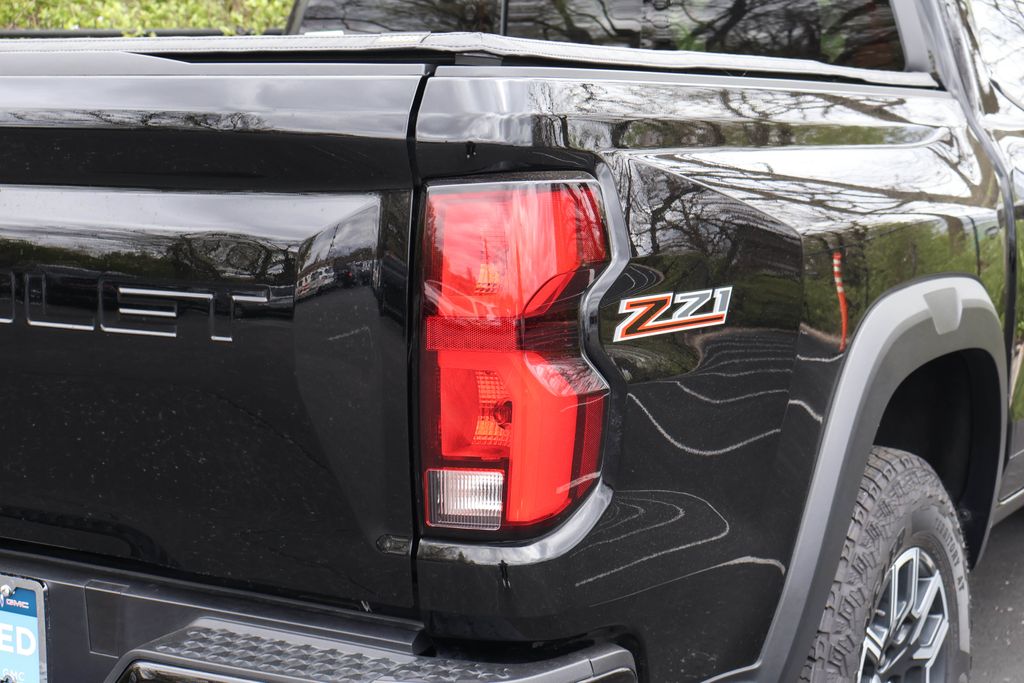 2023 Chevrolet Colorado Z71 9