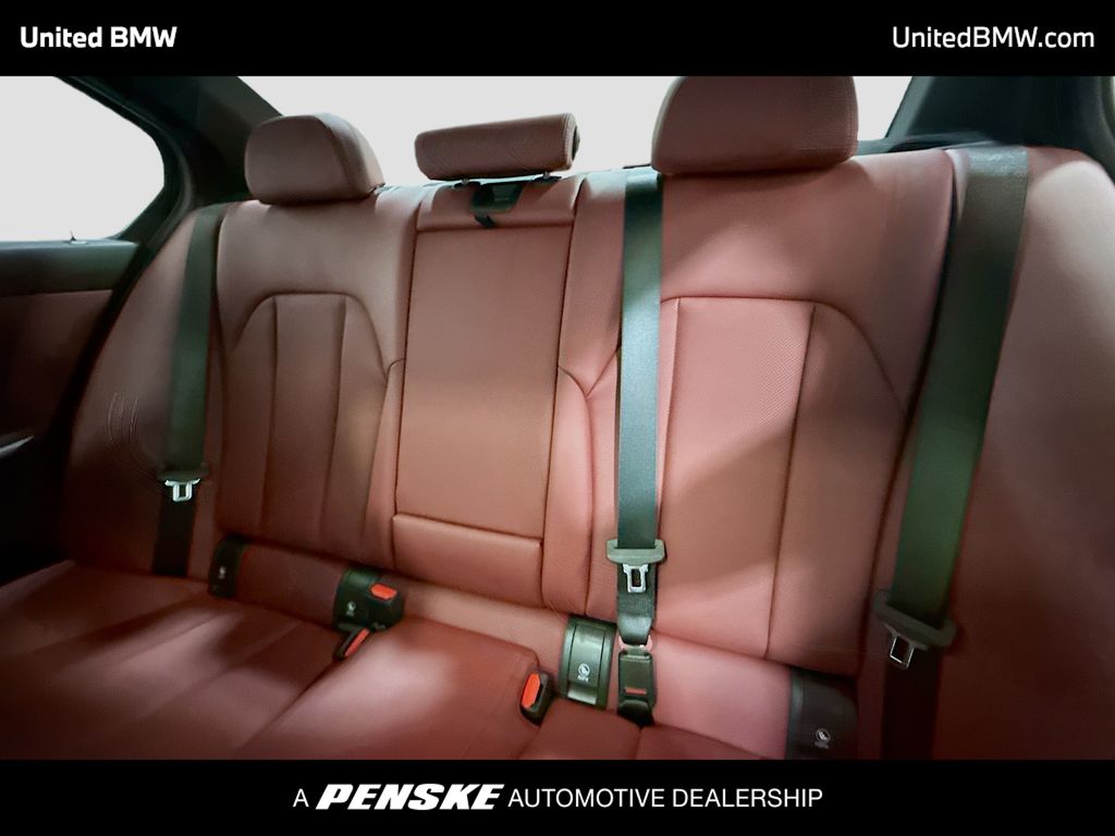 Thumbnail: 2026 BMW 3 Series - 13