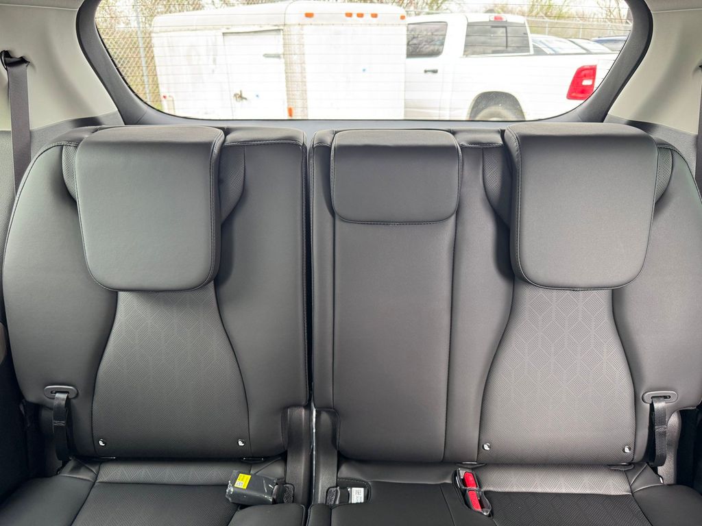 New 2026 Kia Carnival MPV Van