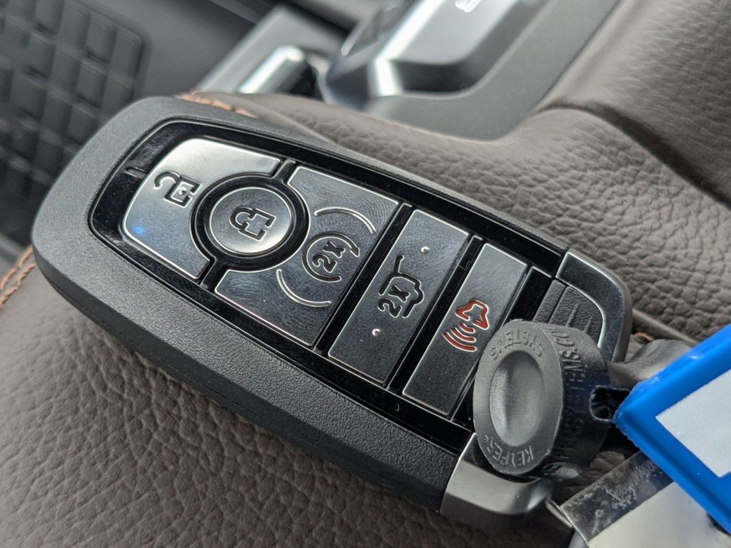 2025 Ford Expedition King Ranch