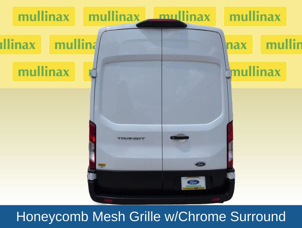 Used 2023 White Ford Base image 28
