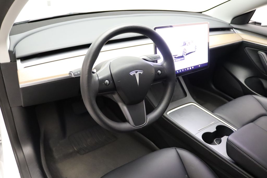 Thumbnail: 2023 Tesla Model 3 - 15