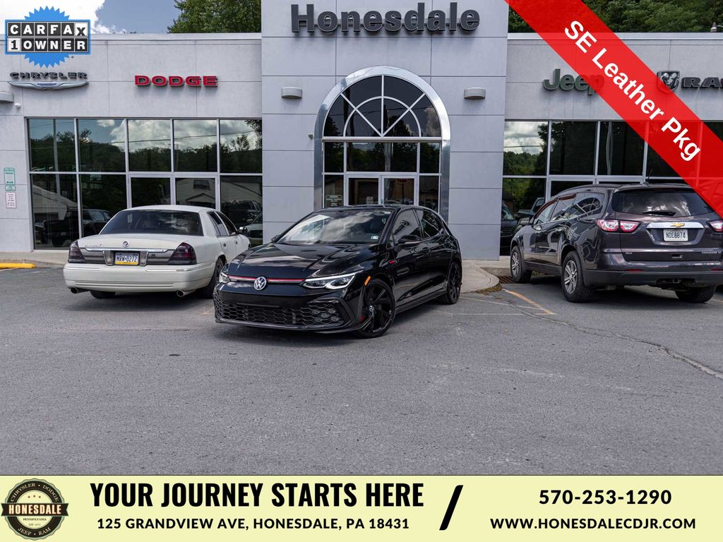 Deep Black Pearl 2022 Volkswagen Golf GTI Hatchback Front-Wheel Drive 7-Speed Dual Clutch