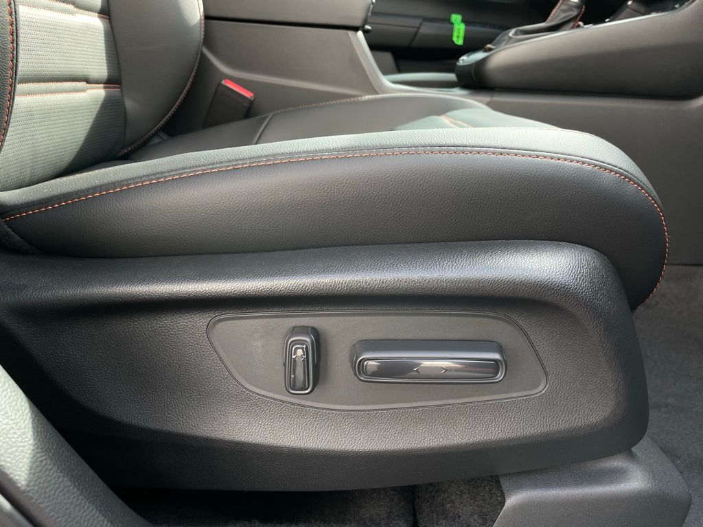 2025 Honda CR-V Sport-L 30