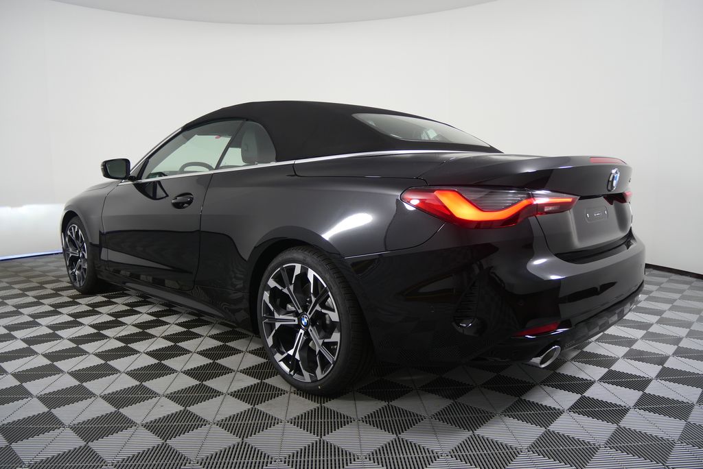 Thumbnail: 2026 BMW 4 Series - 5