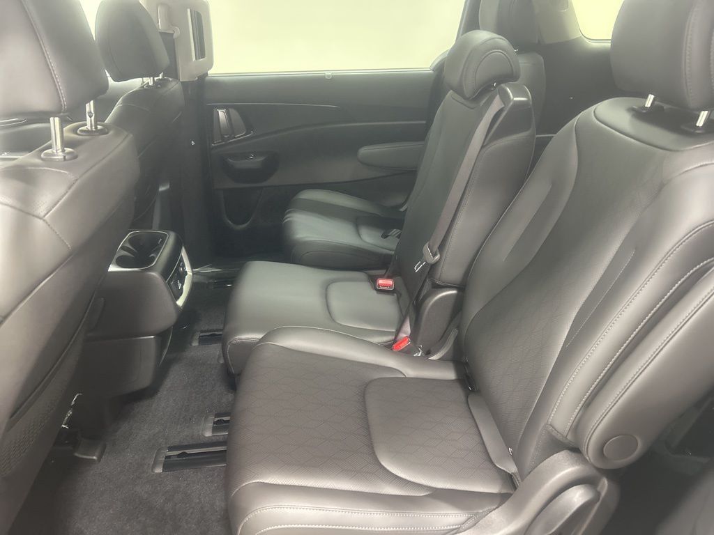 new 2026 Kia Carnival car, priced at $47,685