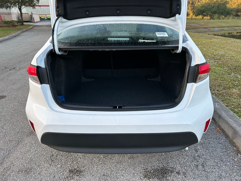 Thumbnail: 2026 Toyota Corolla - 10