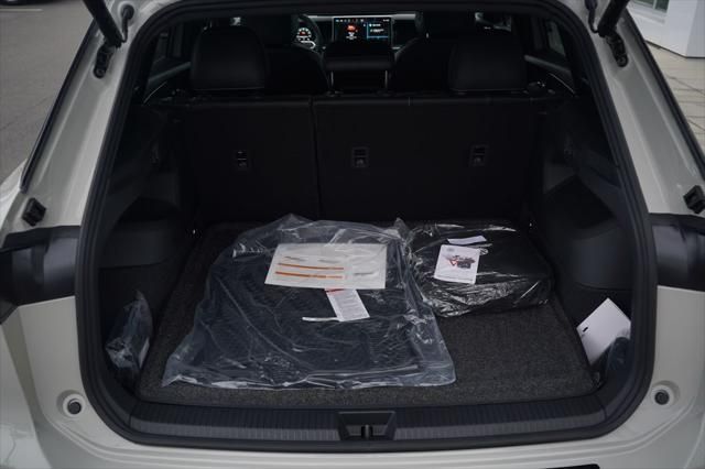 Thumbnail: 2026 Volkswagen Tiguan - 11